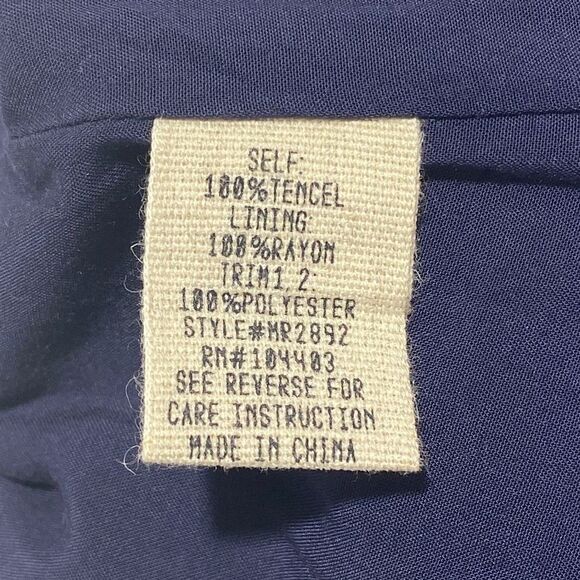 MOON River Embroidered Floral Denim Romper XS Nwt - Picture 11 of 11